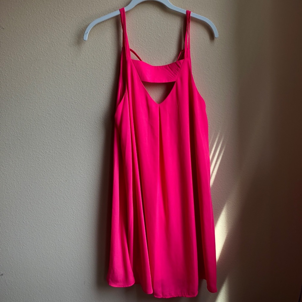 NWOT Fun flirty dress!